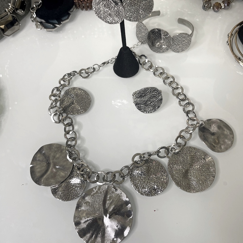 Silver Coin Textured Jewelry Set